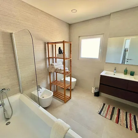 Vakantiehuis House Miramar By Ericeira